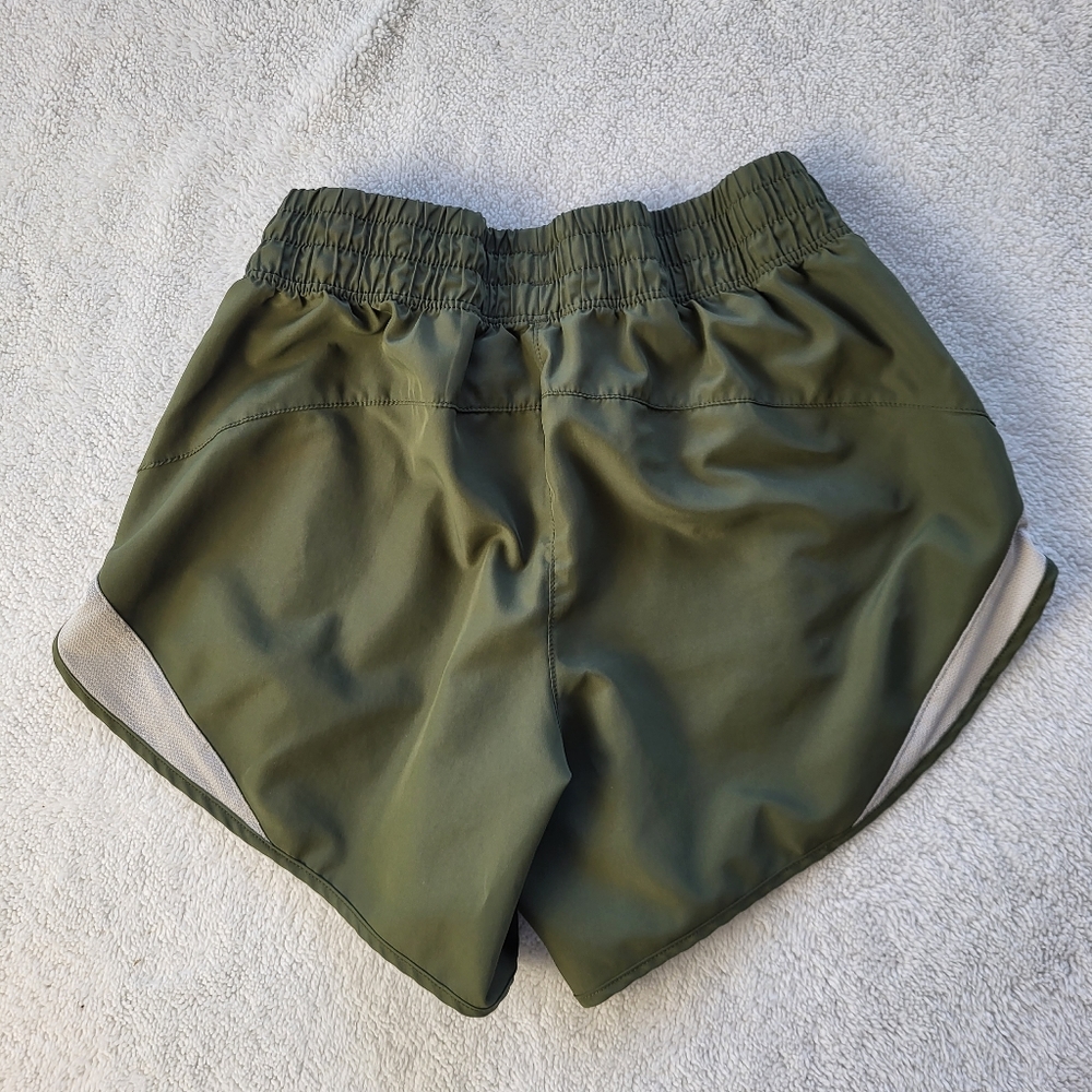 Athletic Works Triple Elastized Waist Green Gym Shorts Women's Size Small - Picture 2 of 7